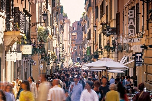 Shopping in Italy